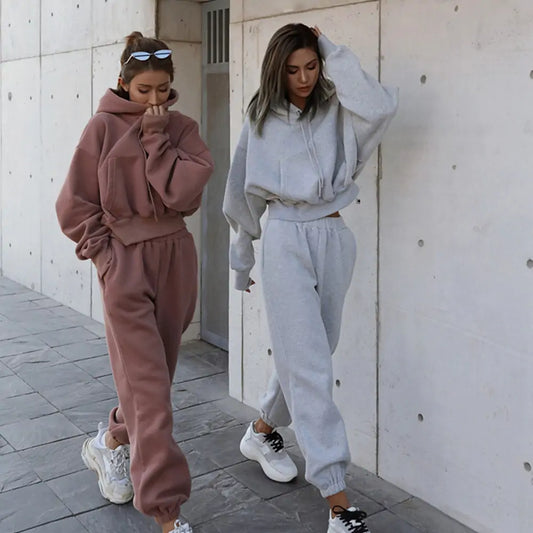 Women Warm Hoodie and Pants Set - paulapicks