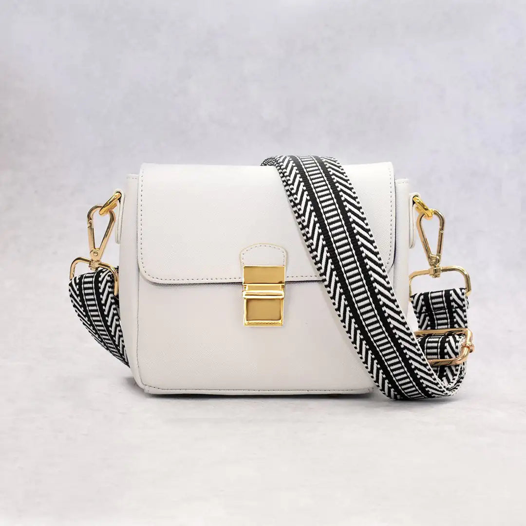 Tiny Leather Handbag -White (Option 2) paulapicks